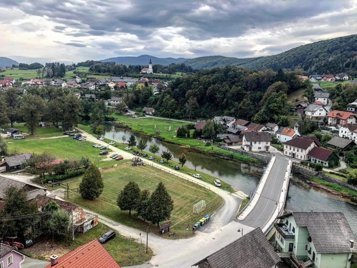 Hotel Gostisce Koren Zuzemberk Exteriér fotografie